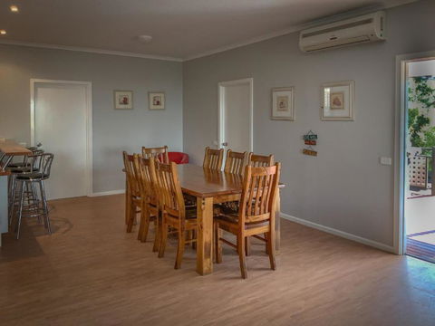 Desert Pea - Hervey Bay Accommodation 3