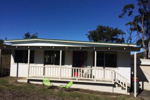 Merry Street Cottage - Hervey Bay Accommodation 0