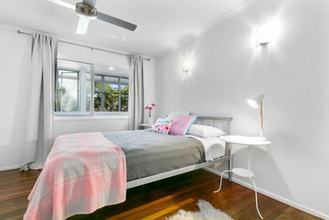 Surfs Up Peregian Beach - Hervey Bay Accommodation 6