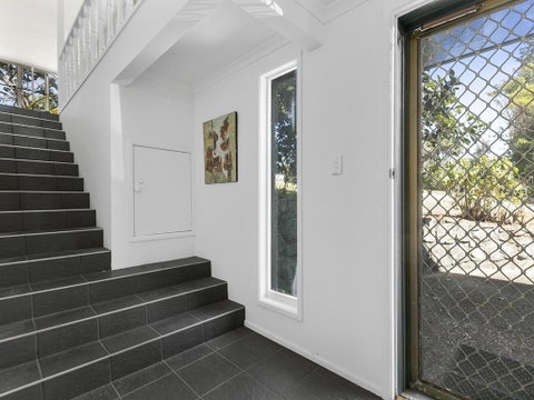 Surfs Up Peregian Beach - Hervey Bay Accommodation 7