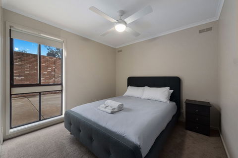 Mulwala Waterside - Hervey Bay Accommodation 5