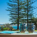 Perfectly Positioned Beachfront Apartment Unit 6 - Hervey Bay Accommodation 0