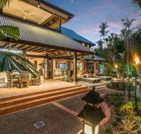 Sala on the Beach Luxury Beachfront House - Tourism Hervey Bay