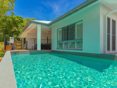 CANOPY HOUSE At PALM COVE - Hervey Bay Accommodation 0