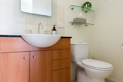 Hilltop House - Hervey Bay Accommodation 7