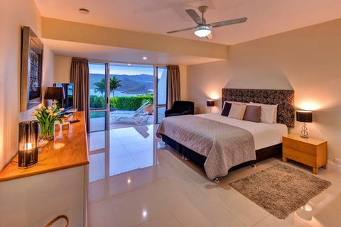 Bella Vista East 3 Luxury Ocean Views Large Flat Grassed Area + Buggy - Hervey Bay Accommodation 6