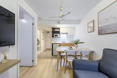 WOW Apartment On Flinders - Tourism Hervey Bay 5