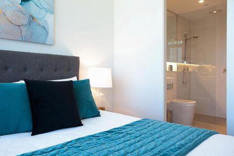 CITY HIGH Hosted By: LAbode Accommodation - Hervey Bay Accommodation 2