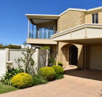 VIEWS FOREVER INVERLOCH - Hervey Bay Accommodation
