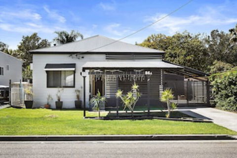 Morna Point Road 86a Nells Cottage - Hervey Bay Accommodation 0