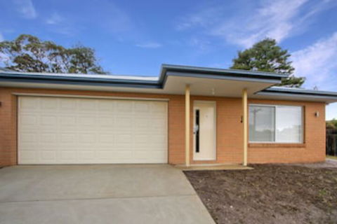 V & V Family Dream Away - Hervey Bay Accommodation 0