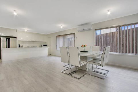 V & V Family Dream Away - Hervey Bay Accommodation 4