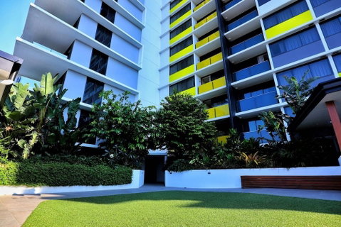 Ultimate Prestige 2bed2bath Hamiltonapt - Hervey Bay Accommodation 1