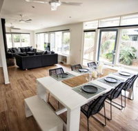 LONSDALE on GLANEUSE - Hervey Bay Accommodation