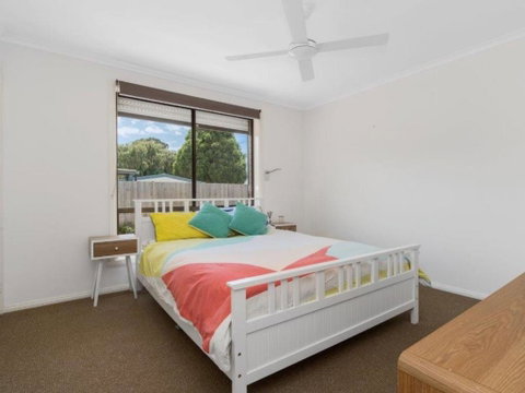 Family Foreshore Favourite - Hervey Bay Accommodation 3
