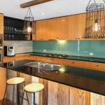 Family Foreshore Favourite - Hervey Bay Accommodation 0