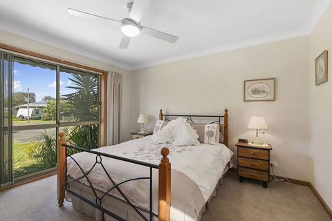 Peaceful Retreat Surf Side PET Friendly - Hervey Bay Accommodation 2