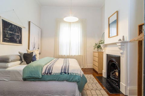 Blackbird At Arlos The Heart Of Glenelg Wifi - Hervey Bay Accommodation 7