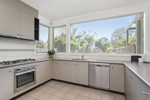 CAPELS REST CAPEL SOUND - Hervey Bay Accommodation 3