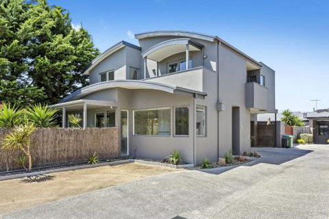 CAPELS REST CAPEL SOUND - Hervey Bay Accommodation 5