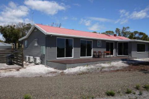 Umtali Beach House - Hervey Bay Accommodation 3