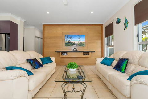 CASUARINA DREAMING - Hervey Bay Accommodation 6