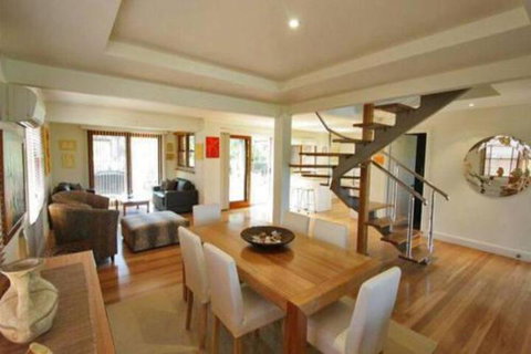 Illalangi Views Pool Walk To Beach - Hervey Bay Accommodation 2