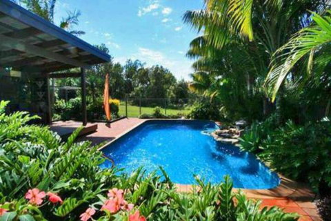 Illalangi Views Pool Walk To Beach - Hervey Bay Accommodation 0