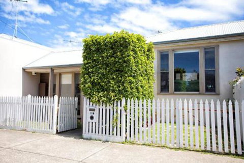 BELLA CASA - Hervey Bay Accommodation 5
