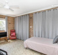 Deering 106 ULLADULLA - Hervey Bay Accommodation