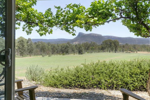 Belle Bois, Capertee Valley - Hervey Bay Accommodation 4