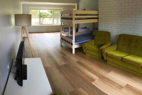 HIP NAUTIC 100 Metres To Beach - Hervey Bay Accommodation 5