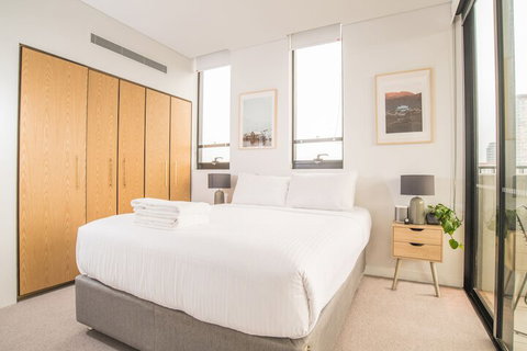 Inner City Penthouse With Private Rooftop - Hervey Bay Accommodation 6