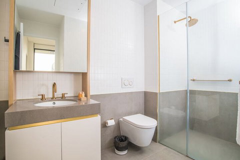 Inner City Penthouse With Private Rooftop - Hervey Bay Accommodation 7