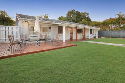 Walk To Hastings Street Noosa Sound - Tourism Hervey Bay 5