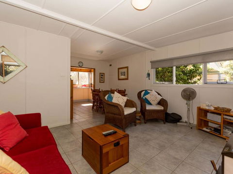 Malibu Drive 127 Bawley Point - Tourism Hervey Bay 6