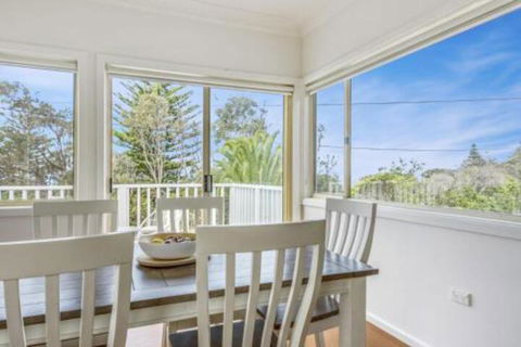 Mitchell Pde 71 Mollymook - Hervey Bay Accommodation 6