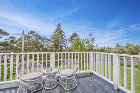 Mitchell Pde 71 Mollymook - Hervey Bay Accommodation 4