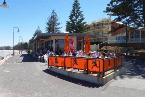 ULTIMA At The Bay Glenelg Absolute Beachfront - Hervey Bay Accommodation 5