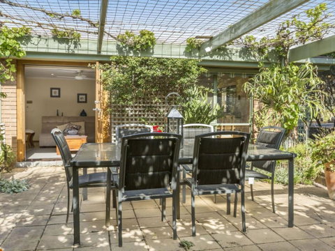 TUSCAN OASIS RYE - Tourism Hervey Bay 4
