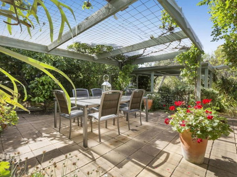 TUSCAN OASIS RYE - Tourism Hervey Bay 1