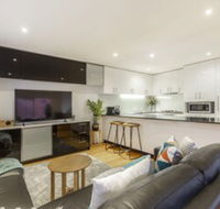 Tranquil Townhouse in Port Melbourne - Hervey Bay Accommodation