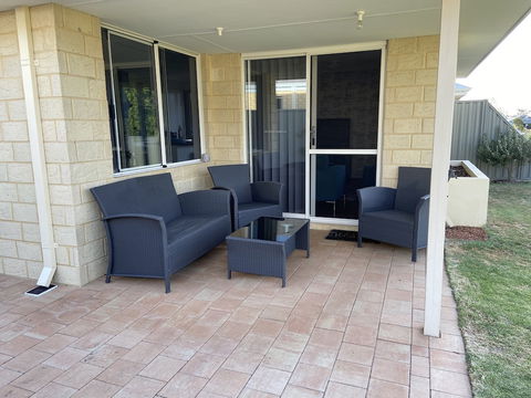 Byford House In The Glades - Hervey Bay Accommodation 3