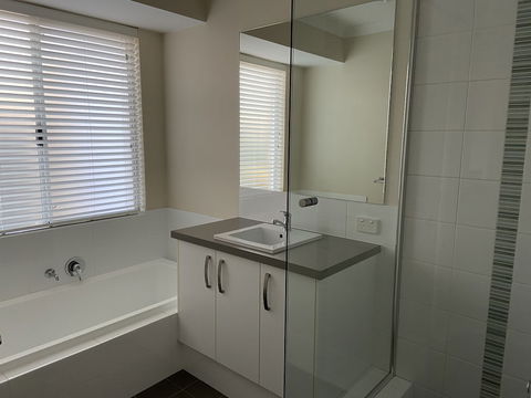 Byford House In The Glades - Hervey Bay Accommodation 0
