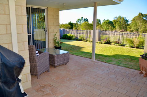 Byford House In The Glades - Hervey Bay Accommodation 4