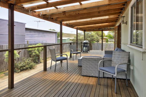A Reel Teal - Hervey Bay Accommodation 1