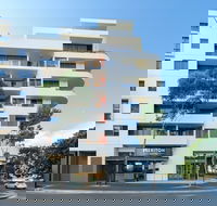 Meriton Serviced Apartments Danks Street - Hervey Bay Accommodation