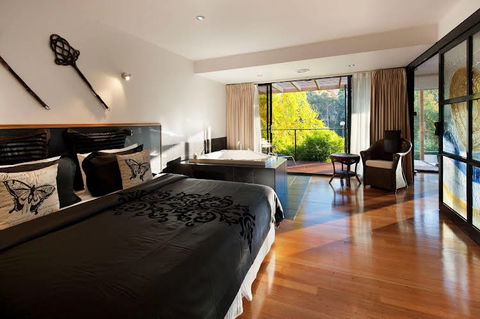 Springs Spa Villa - Hervey Bay Accommodation 0