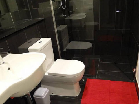 Amazing Waterfront Apartment - Hervey Bay Accommodation 6