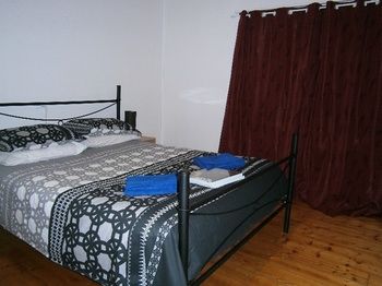 Aussie Bacon & Eggs Cottages - Hervey Bay Accommodation 6